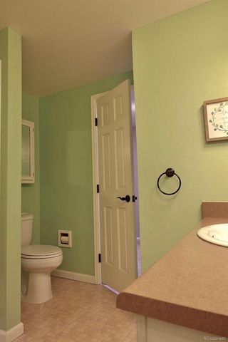 8401 E Long Avenue, Centennial, CO 80112