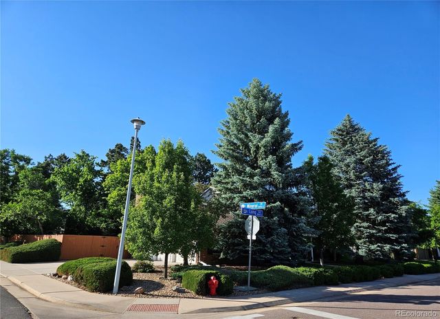 8401 E Long Avenue, Centennial, CO 80112