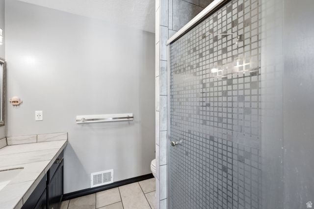 5625 S CRESTWOOD DR, South Ogden, UT 84405