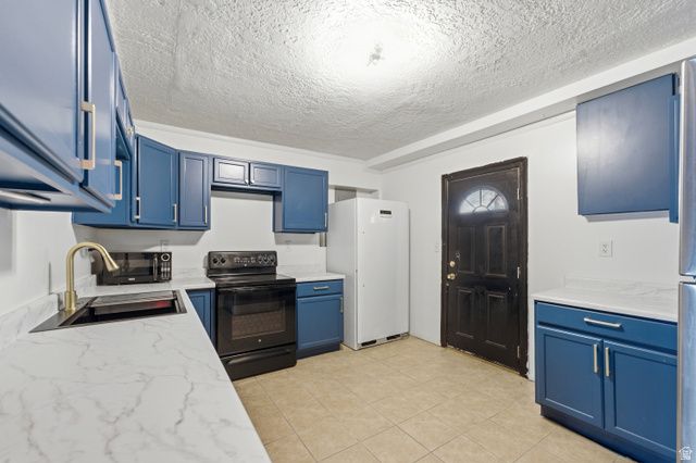 5625 S CRESTWOOD DR, South Ogden, UT 84405