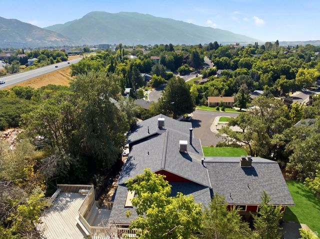 5625 S CRESTWOOD DR, South Ogden, UT 84405