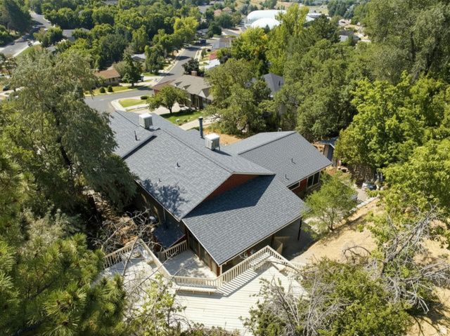 5625 S CRESTWOOD DR, South Ogden, UT 84405