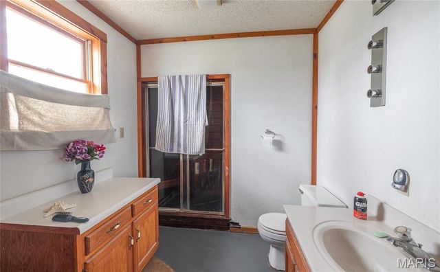 273 Highway 42, Iberia, MO 65459