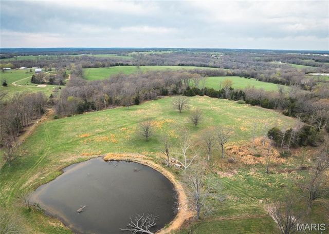 273 Highway 42, Iberia, MO 65459