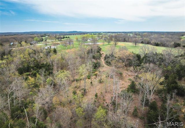 273 Highway 42, Iberia, MO 65459