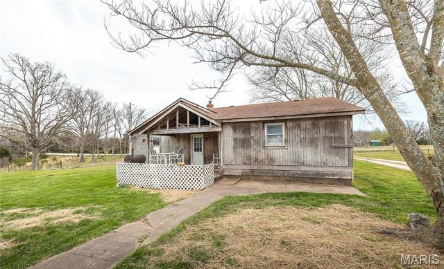 273 Highway 42, Iberia, MO 65459
