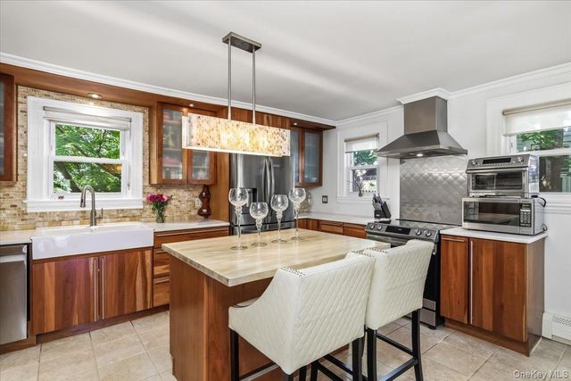 9 W 14th Street, Huntington Station, NY 11746