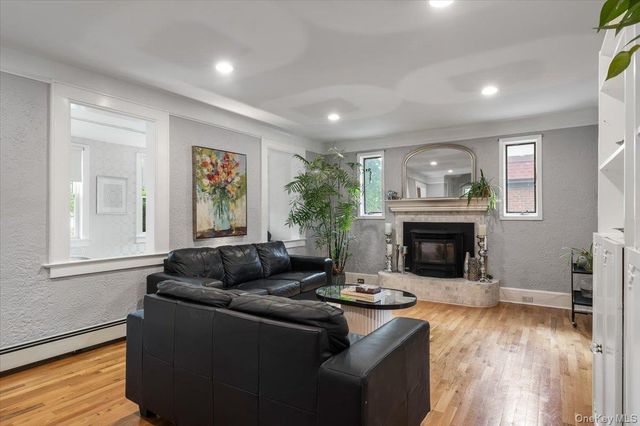 9 W 14th Street, Huntington Station, NY 11746