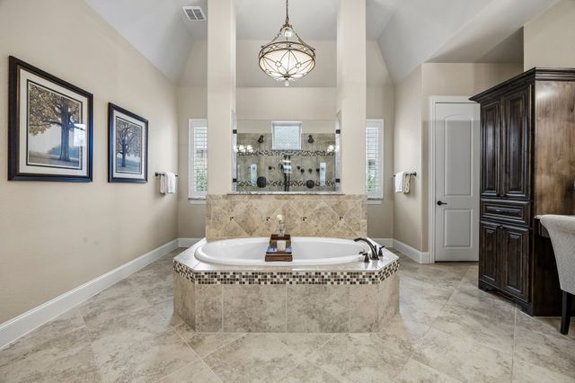 1005 Berkshire Road, Southlake, TX 76092