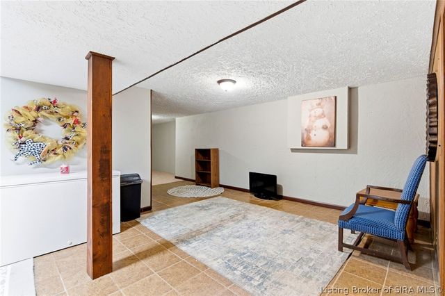 8611 Burdette Drive, Charlestown, IN 47111