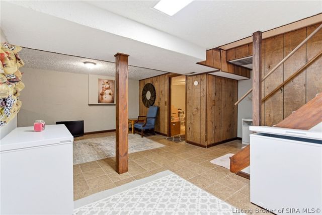 8611 Burdette Drive, Charlestown, IN 47111