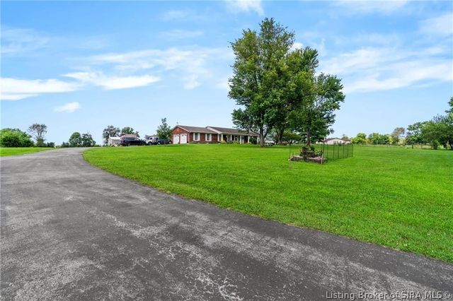 8611 Burdette Drive, Charlestown, IN 47111