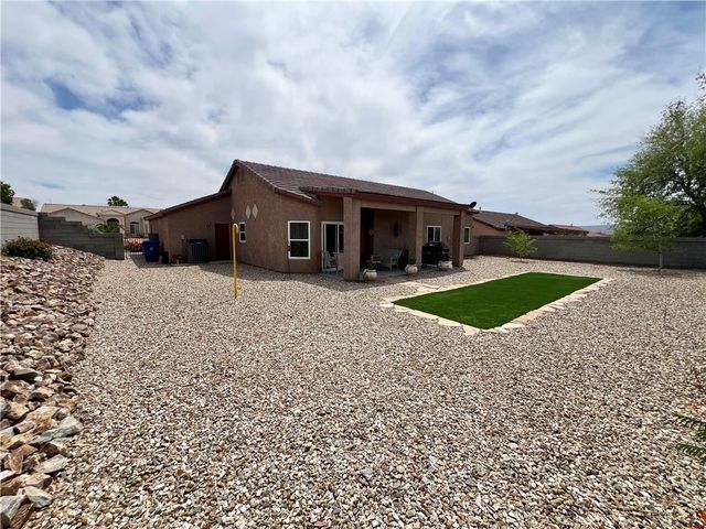 2839 La Paloma Drive, Bullhead City, AZ 86429