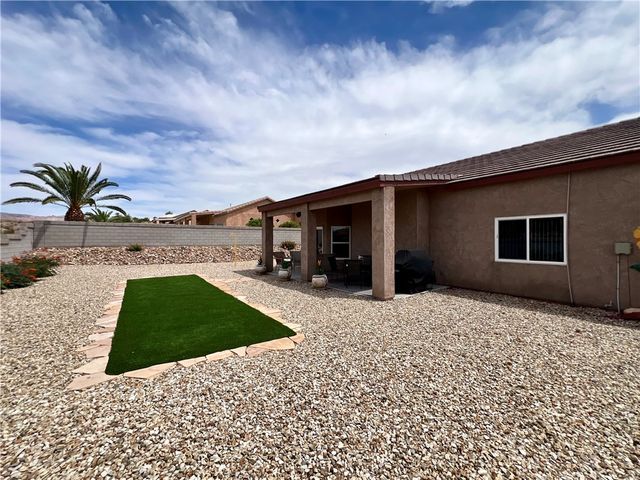 2839 La Paloma Drive, Bullhead City, AZ 86429