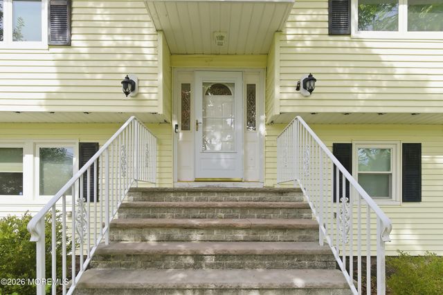 1109 Hope Road, Tinton Falls, NJ 07712