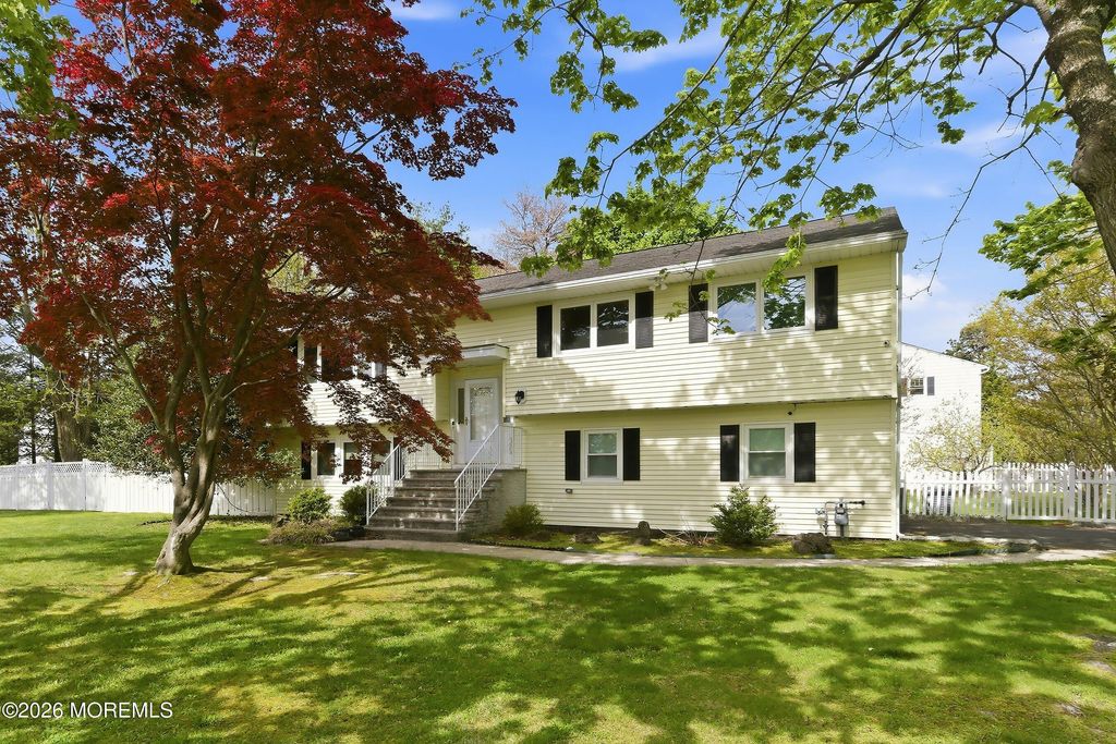1109 Hope Road, Tinton Falls, NJ 07712