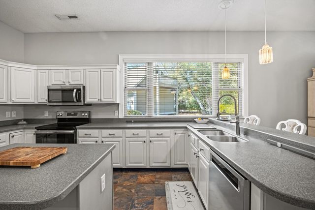 4827 Bucks Bluff Dr., North Myrtle Beach, SC 29582