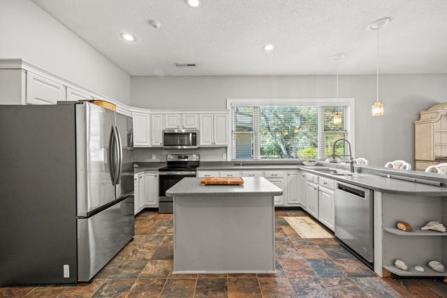 4827 Bucks Bluff Dr., North Myrtle Beach, SC 29582