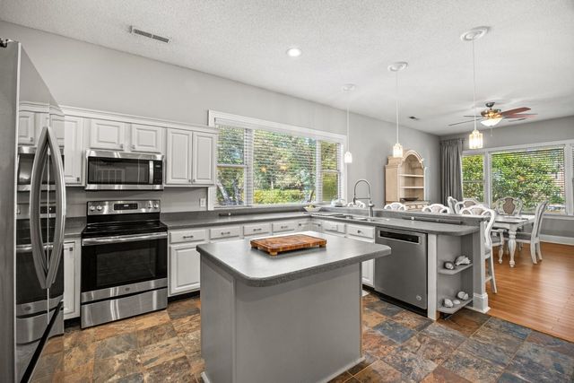 4827 Bucks Bluff Dr., North Myrtle Beach, SC 29582