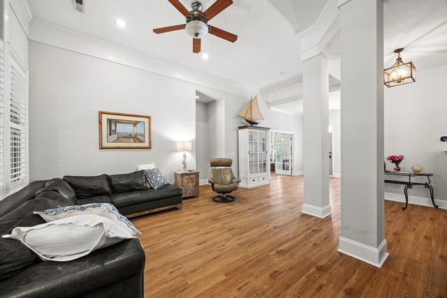 4827 Bucks Bluff Dr., North Myrtle Beach, SC 29582