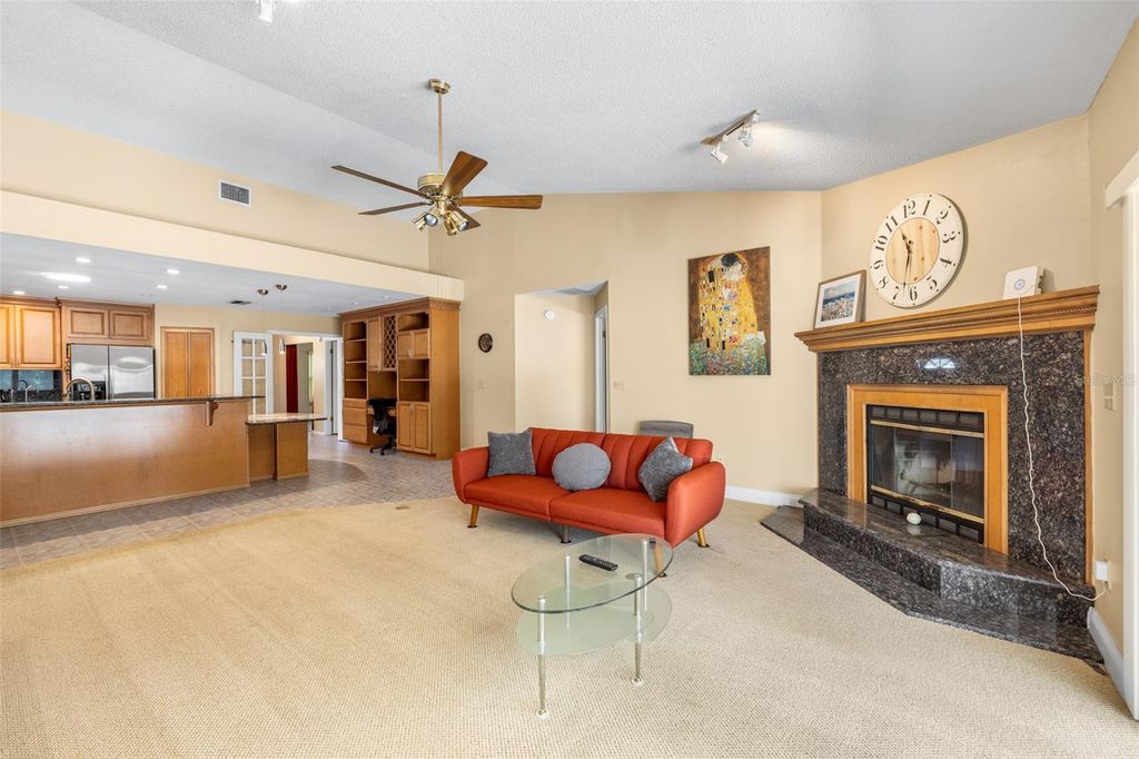 Image 28 of property listing at 9503 PEBBLE GLEN AVENUE, Tampa, FL 33647