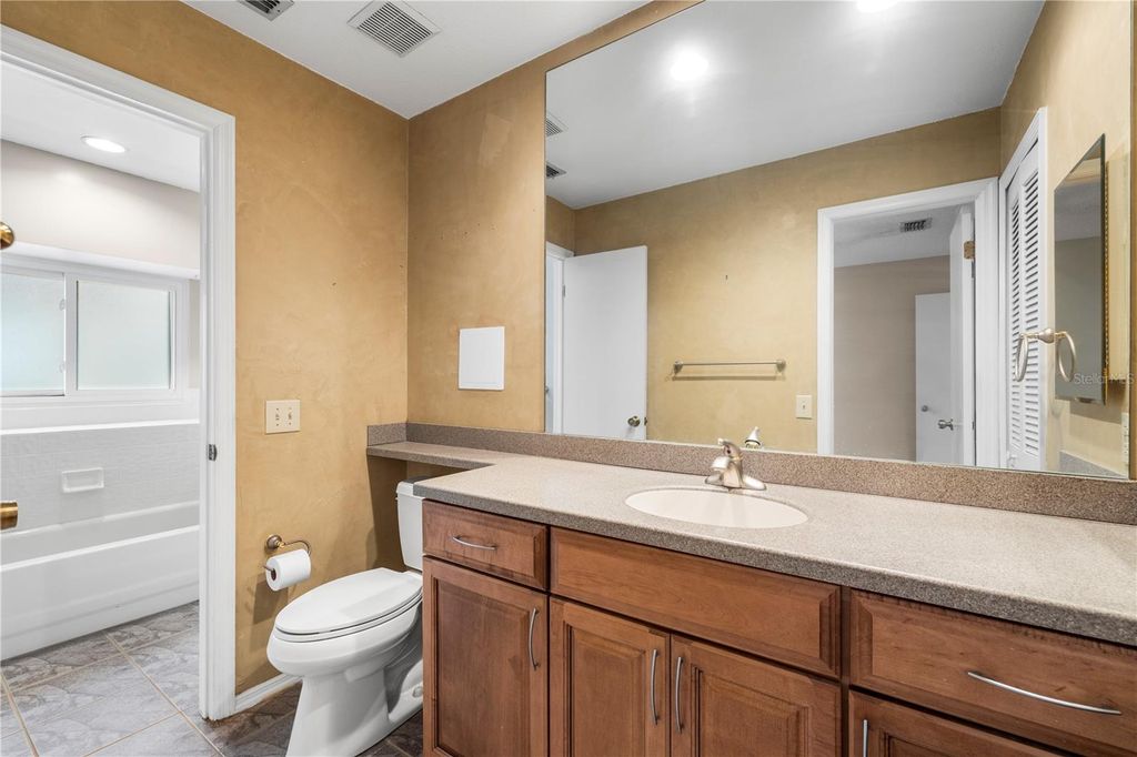 Image 30 of property listing at 9503 PEBBLE GLEN AVENUE, Tampa, FL 33647