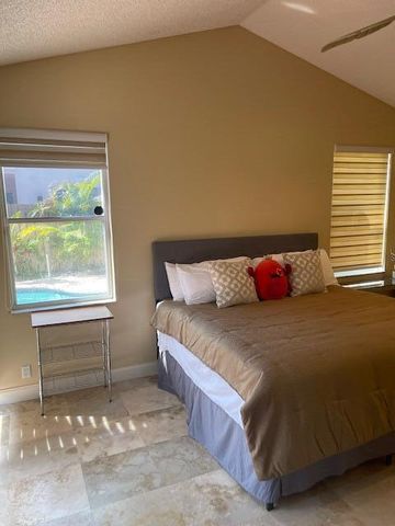 6675 NW 25th Way, Boca Raton, FL 33496