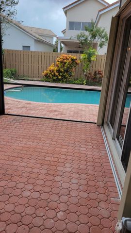 6675 NW 25th Way, Boca Raton, FL 33496