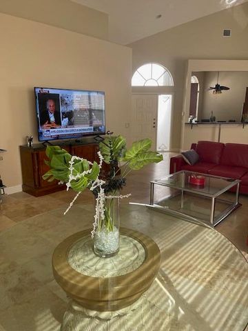 6675 NW 25th Way, Boca Raton, FL 33496