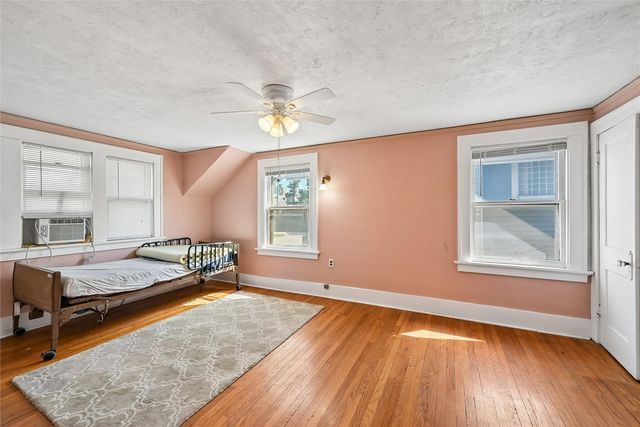 2039 Park Avenue SE, Cedar Rapids, IA 52403