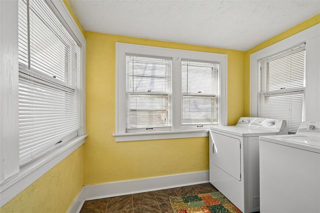2039 Park Avenue SE, Cedar Rapids, IA 52403