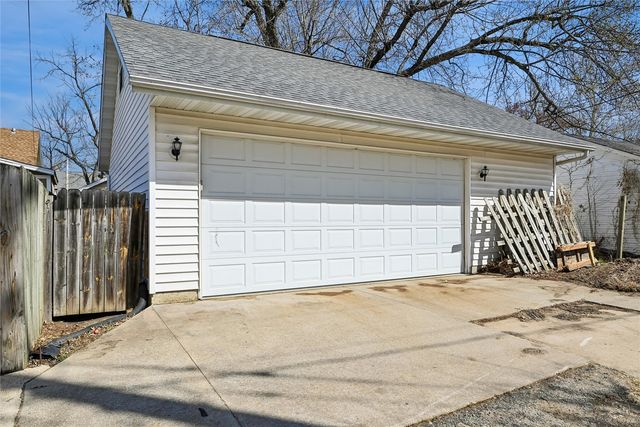 2039 Park Avenue SE, Cedar Rapids, IA 52403