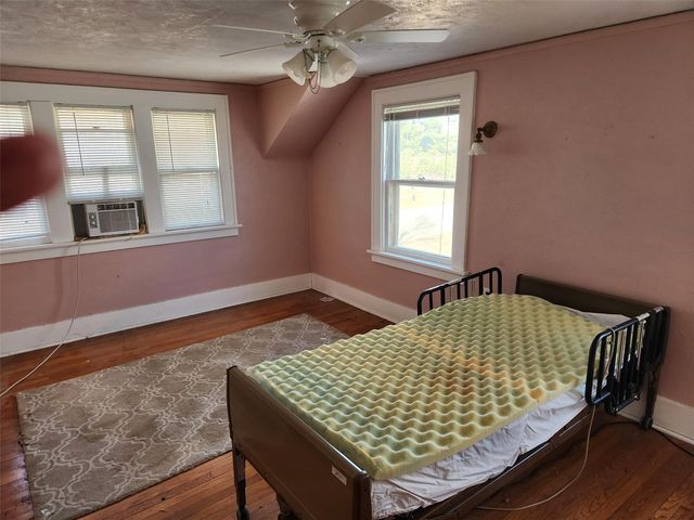 2039 Park Avenue SE, Cedar Rapids, IA 52403