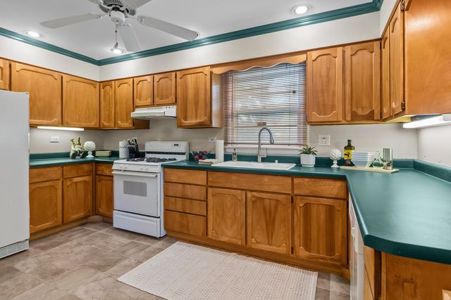 1501 20th Street, Zion, IL 60099