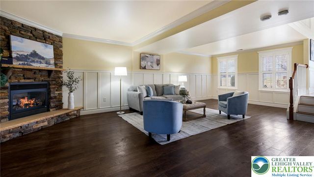 9032 Claussville Road, Weisenberg Twp, PA 18051