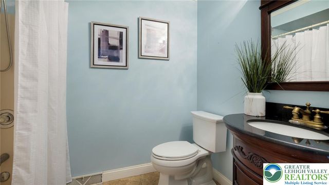 9032 Claussville Road, Weisenberg Twp, PA 18051