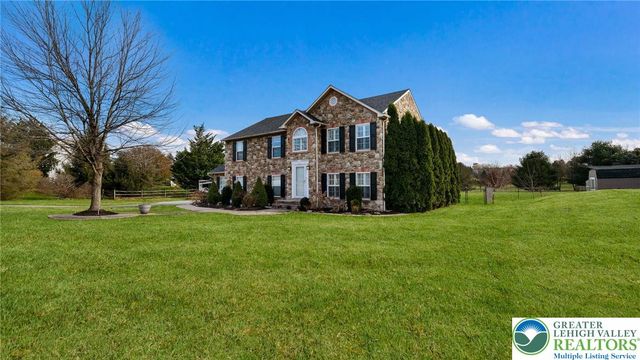 9032 Claussville Road, Weisenberg Twp, PA 18051