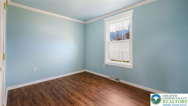 9032 Claussville Road, Weisenberg Twp, PA 18051