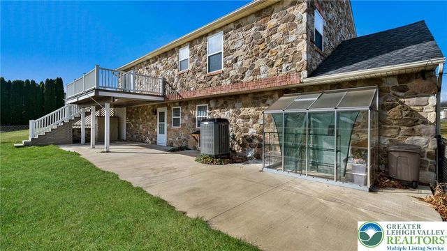 9032 Claussville Road, Weisenberg Twp, PA 18051