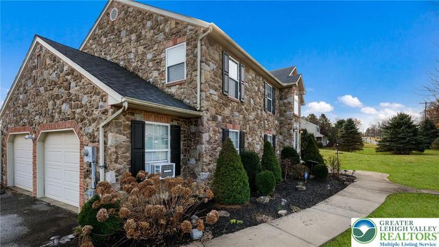 9032 Claussville Road, Weisenberg Twp, PA 18051