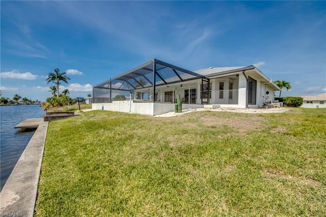 4327 SW 2nd AVE, Cape Coral, FL 33914