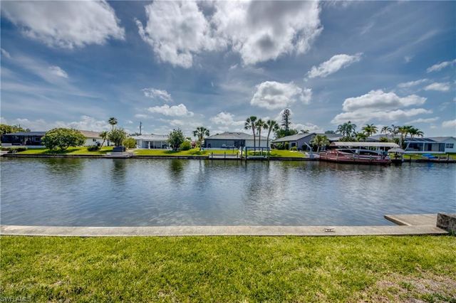4327 SW 2nd AVE, Cape Coral, FL 33914