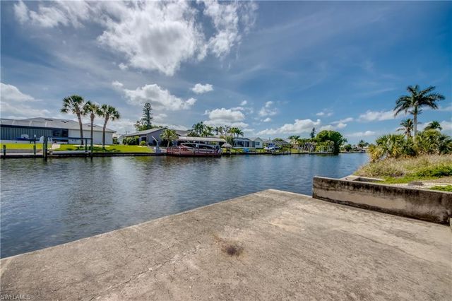 4327 SW 2nd AVE, Cape Coral, FL 33914