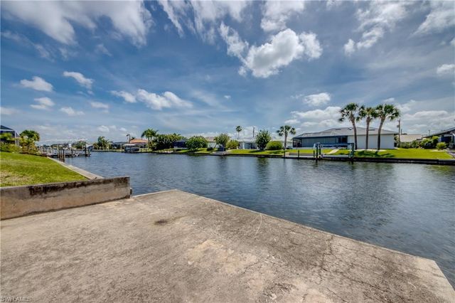 4327 SW 2nd AVE, Cape Coral, FL 33914
