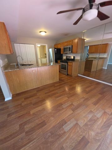 407 Spaulding Road 407, Bartlett, IL 60103