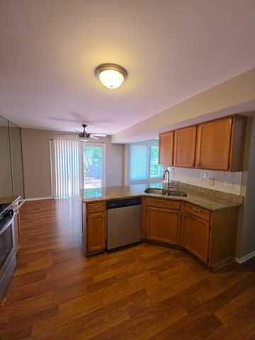 407 Spaulding Road 407, Bartlett, IL 60103