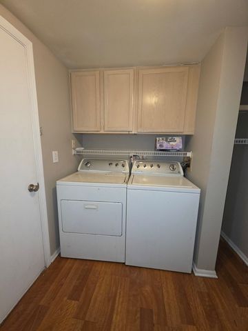 407 Spaulding Road 407, Bartlett, IL 60103