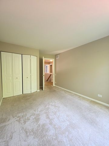 407 Spaulding Road 407, Bartlett, IL 60103