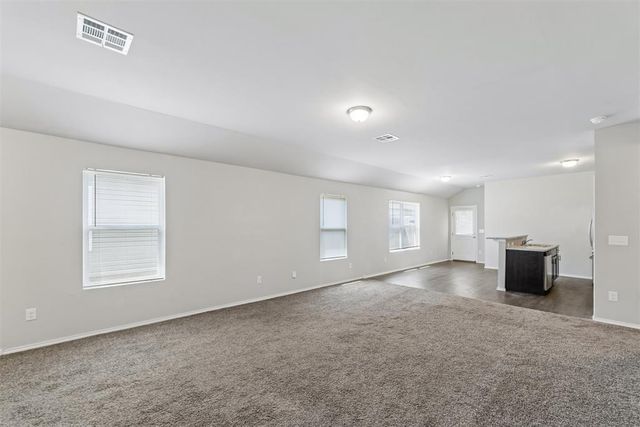 11701 Casey Drive, Yukon, OK 73099