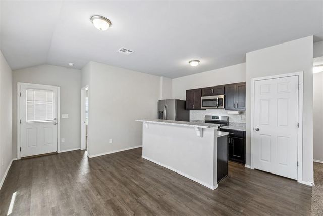 11701 Casey Drive, Yukon, OK 73099